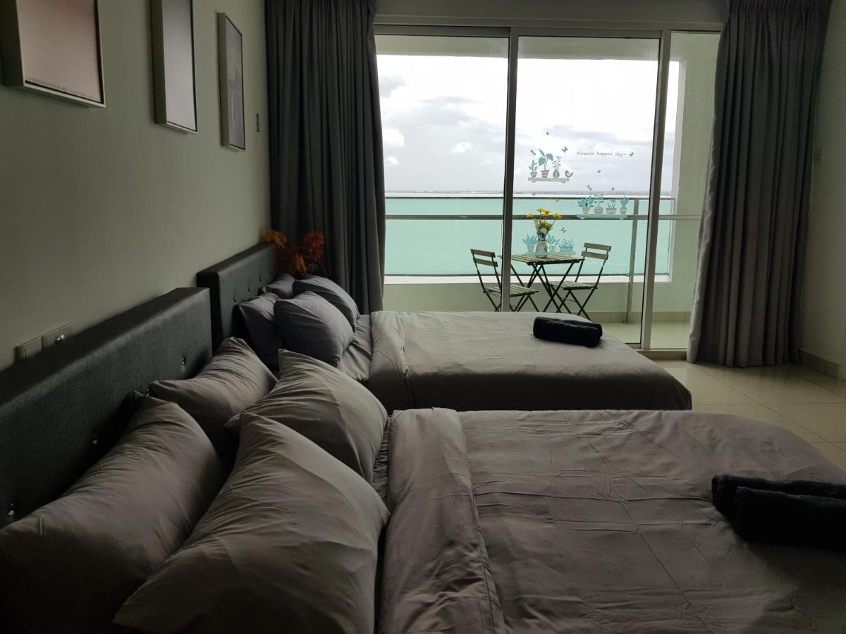 Mansion One Suite By Staycation Homestay George Town Exteriör bild